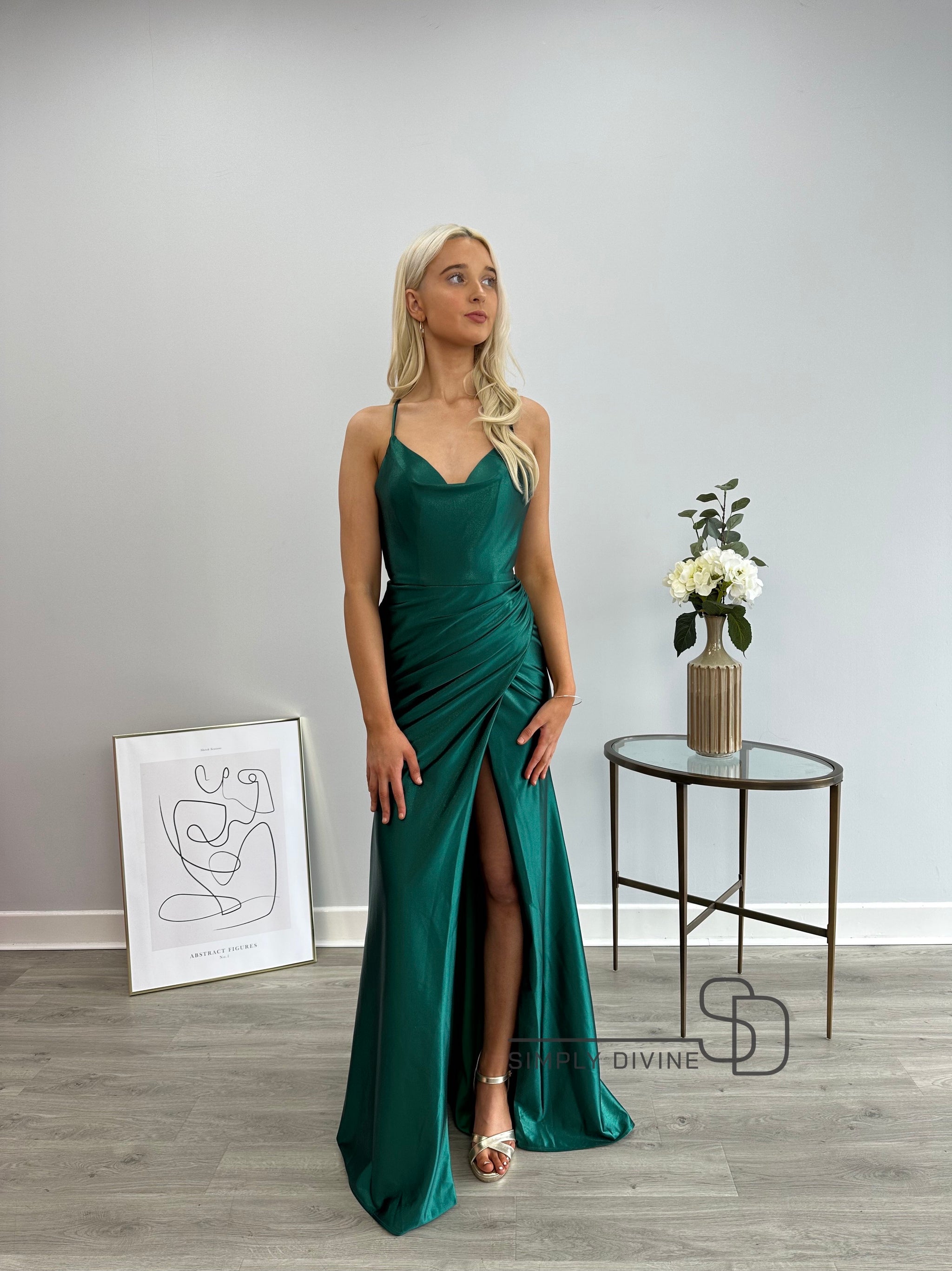 Simply Divine | SD791 | Vows.ie Cork Simply Divine | SD791 | Vows.ie Cork